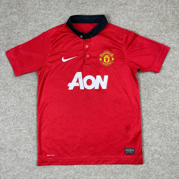 Nike Other - NIKE MANCHESTER UNITED SOCCER JERSEY MEDIUM (YOUTH SIZE) RED (82)